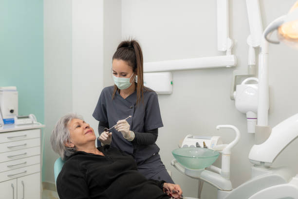 Best Cracked Tooth Emergency Dentist  in Breezy Point, MN